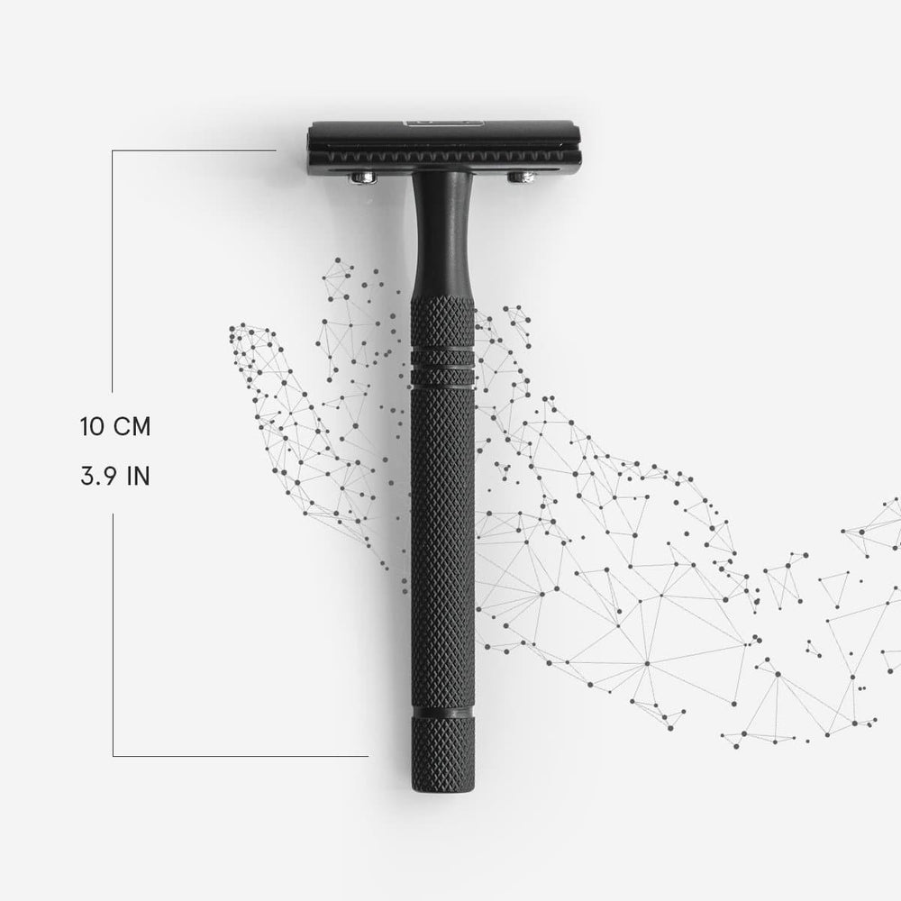 Zwarte metalen veiligheids scheermes 10 cm lang op witte achtergrond met digitale hand illustratie