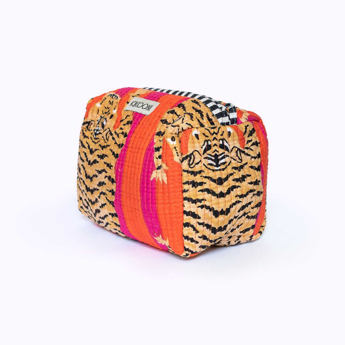 Kleine kleurrijke quilt tas met tijgerprint, oranje en roze strepen, merklabel Kakoon