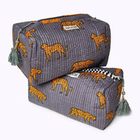 KIKOONI Handgemaakte Toilettas "Gray Leopard"