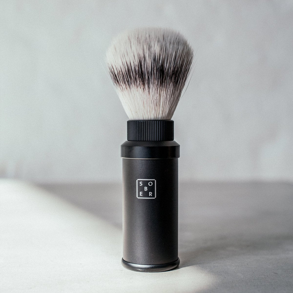 SOBER Zwarte aluminium scheerkwast