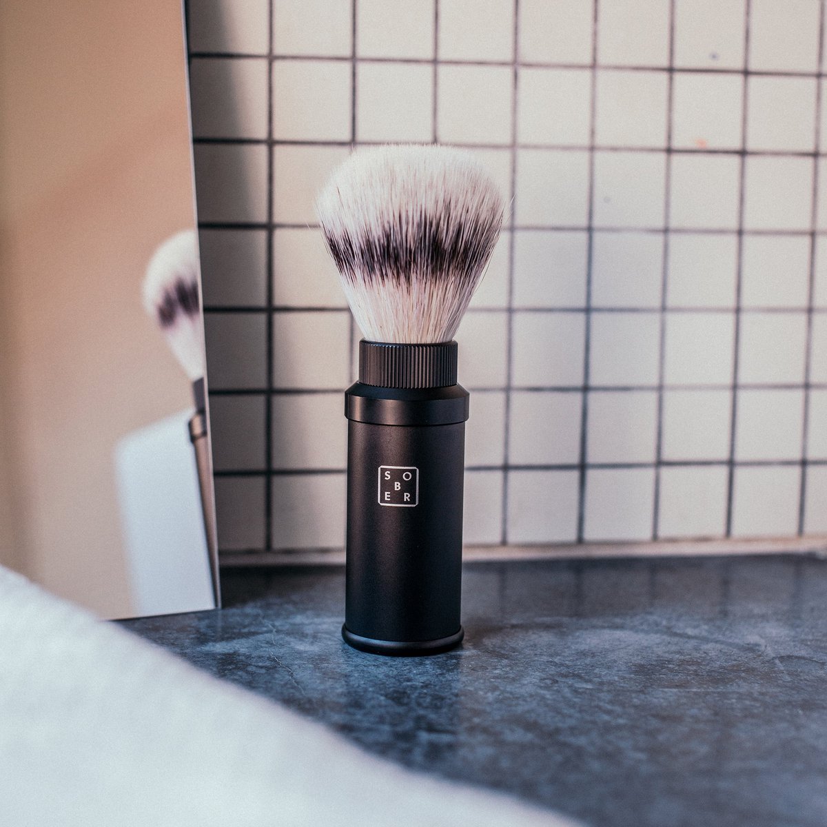 SOBER Zwarte aluminium scheerkwast